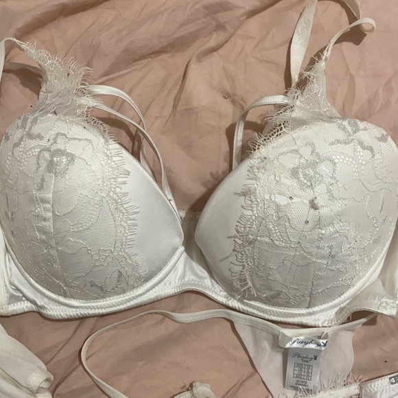 Bridal playboy - Picture 5 of 5